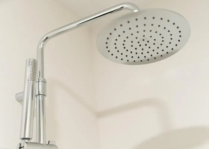 Lifestyle At By Upperground Apartment *