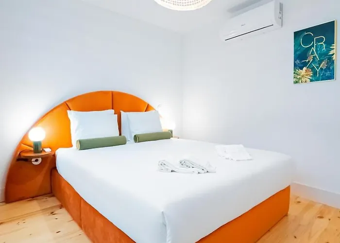 Lifestyle At By Upperground Apartment